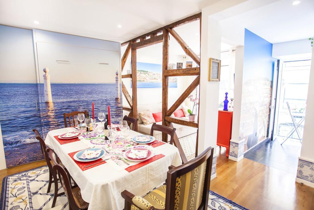 Typical Bairro Alto Apartment Lisbon Exterior photo