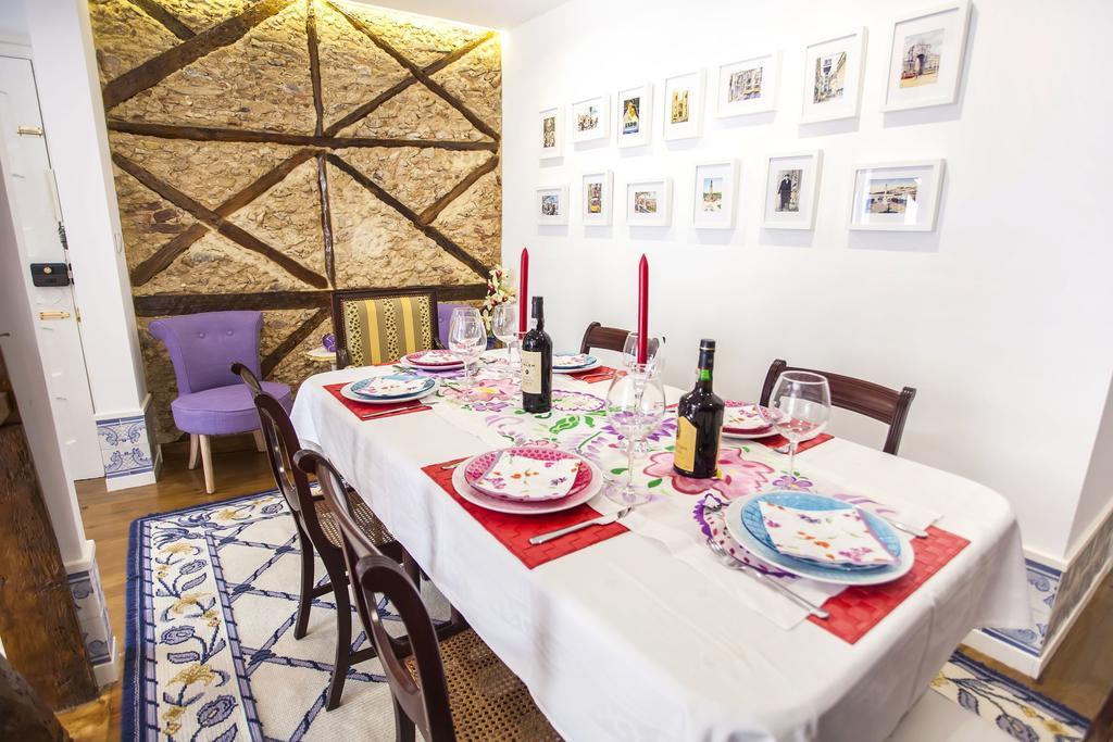 Typical Bairro Alto Apartment Lisbon Exterior photo